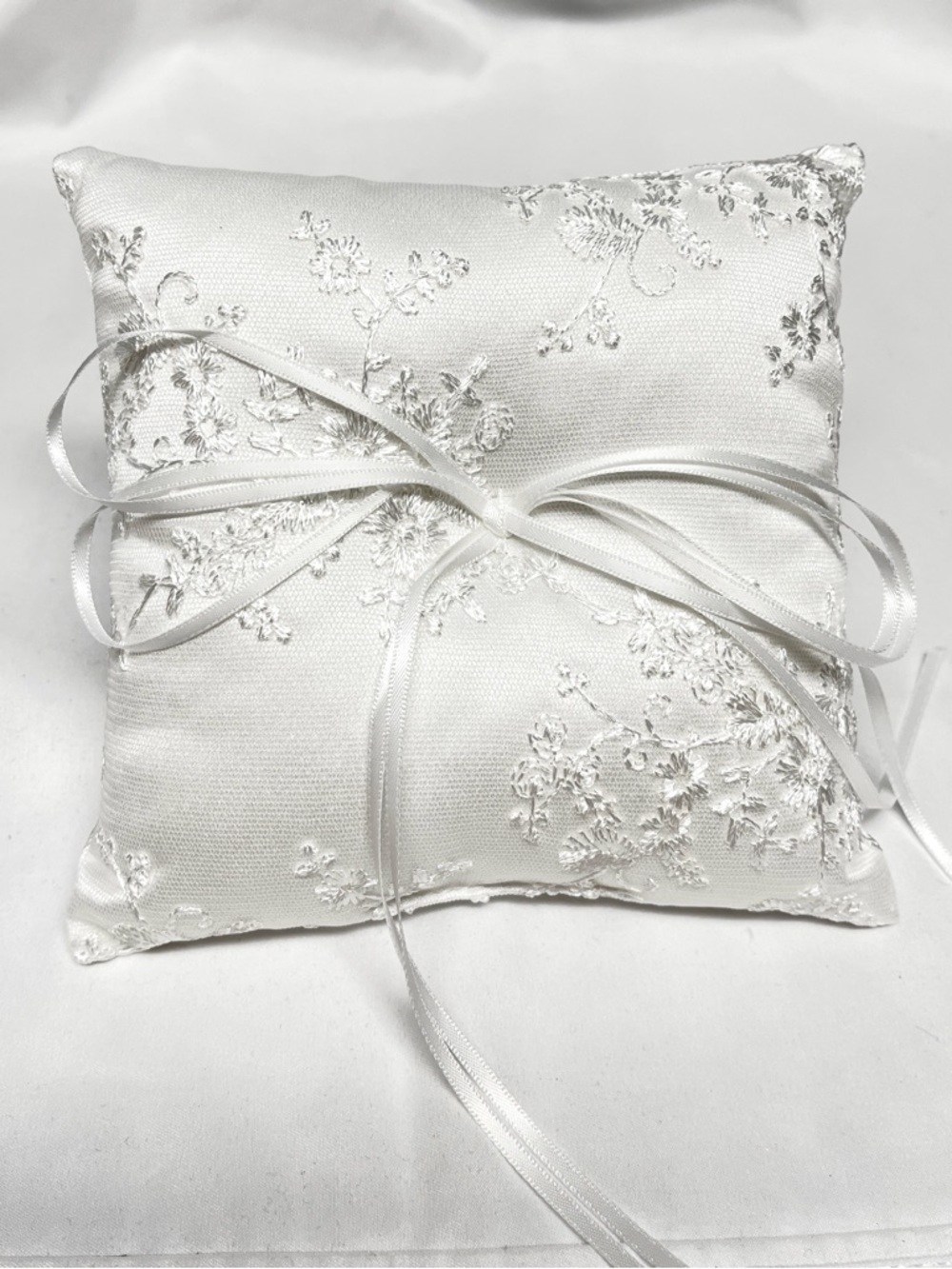 Wedding Ring Bearer pillow. Slightly smaller for easier handling. NIP   6”x6”